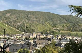 Grundstück zu kaufen in Auf Der Trift 22, 54470 Bernkastel-Kues, Attraktive Grundstücke in exklusiver Höhenlage: Panoramablick über die Stadt Bernkastel