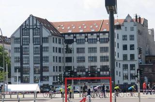 Büro zu mieten in Pfuelstraße, 10997 Kreuzberg, Ebenerdige Mietfläche mit großen Zufahrtstor! Gewerbe- & Büroloft unweit der Oberbaumbrücke