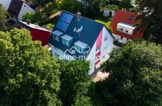 Wohnung kaufen in 91074 Herzogenaurach, Stilvolle Erdgeschosswohnung mit großem Garten, Terrasse & Wintergarten – Erstbezug nach Sanierung