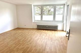 Wohnung kaufen in 82152 Krailling, Gut geschnittene Drei-Zimmer-Wohnung am Forstenrieder Park