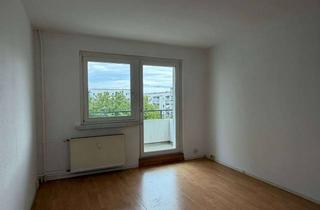 Wohnung mieten in Havelländer Ring 59, 12629 Hellersdorf, Niedliches, kleines Apartment für die kleine Familie - mit Balkon und Wannenbad! Leider ohne Aufzug!