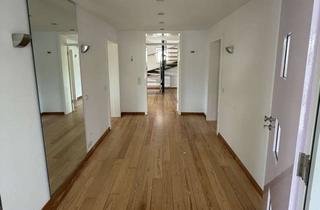 Wohnung mieten in 24105 Düsternbrook, Zuhause mit 4 Zimmern und viel Platz in Kiel