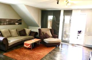 Wohnung mieten in 28816 Stuhr, Gepflegte DG-Wohnung mit dreieinhalb Zimmern sowie Balkon und Einbauküche in Stuhr