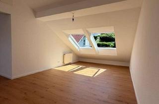 Wohnung mieten in 77933 Lahr, Attraktive 4-Zimmer-Dachgeschosswohnung – frisch renoviert, sofort frei
