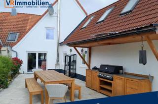 Haus kaufen in 25836 Garding, Stadthaus: saniert, modern und grün - die perfekte Familienimmobilie