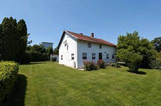 Einfamilienhaus kaufen in 94428 Eichendorf, Einfamilienhaus mit Sanierungschancen - eine Bühne für echte Macher