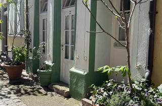 Haus kaufen in Kleine Mantelgasse, 69117 Altstadt, Altstadthaus in Heidelberg: ein Schmuckstück am Neckar! PROVISIONSFREI