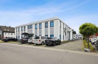 Gewerbeimmobilie kaufen in 40764 Langenfeld, Vielseitige Gewerbeimmobilie mit Büroflächen, Werkhalle und attraktiver Renditeperspektive