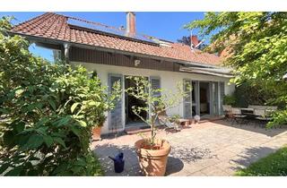 Einfamilienhaus kaufen in 82340 Feldafing, Chic und bequem - in begehrt ruhiger Lage