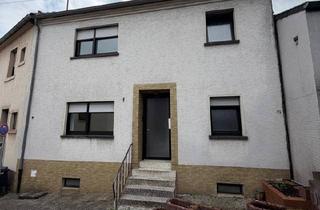 Haus kaufen in 66287 Quierschied, Quierschied - Mehrgenerationenhaus ca. 184 m², mit Garage und Keller