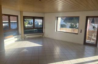 Wohnung kaufen in 79686 Hasel, WOHNTRAUM HASEL IM 1. OG! Große vermietete 5-Zimmer-Wohnung mit Balkon und Zugang zu eigenem Garten
