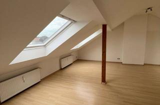 Wohnung mieten in Boninstraße 53, 24114 Südfriedhof, Helle Dachgeschosswohnung zwischen Schützenpark & Wilhelmplatz in ruhiger Seitenstraße