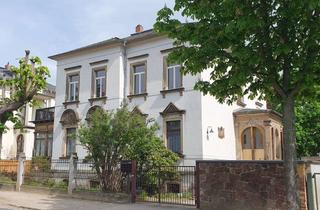 Wohnung mieten in 01445 Radebeul, Frisch sanierte 3-Zi Altbau-Wohnung in denkmalgeschützter Villa mit Garten