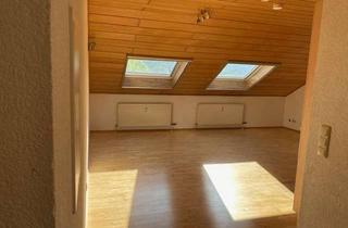 Wohnung mieten in 91245 Simmelsdorf, Stilvoll modernisiert: 2-Zimmer-Wohnung in Hüttenbach