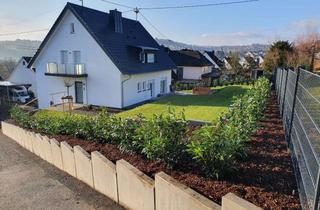 Wohnung mieten in Freiherr-Vom-Stein-Straße 10, 56337 Kadenbach, 3,5 Zimmer-Wohnung mit traumhaftem Ausblick, Südhang, in Kadenbach