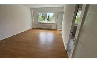 Wohnung mieten in Alt-Lichtenrade 58, 12309 Lichtenrade, Ruhige, helle, frisch-sanierte 1-Zimmer-Wohnung mit sonnigem Balkon, EBK, Keller
