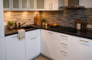 Wohnung mieten in 65843 Sulzbach, Vollständig renovierte 2,5-Raum-Maisonette-Wohnung mit Balkon und Einbauküche in Sulzbach