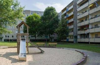 Sozialwohnungen mieten in Harthaer Str. 28, 01169 Gorbitz-Nord/Neu-Omsewitz, Familienfreundliche 3-Zimmer-Wohnung mit Balkon! (Angemessenheit 3 Personen)