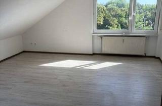 Wohnung mieten in Eggensteiner Str. 11, 76185 Mühlburg, helle 1-Zimmer-Dachgeschosswohnung in Karlsruhe-Knielingen