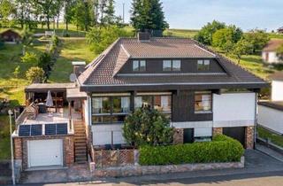 Haus kaufen in 97640 Oberstreu, Architektenhaus mit Panorama-Ausblick, Einliegerwohnung & 1.582 m² Grundstück - provisionsfrei!