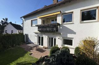 Haus kaufen in 65529 Waldems, Großzügiges ZFH mit Garten · 2 Garagen · 2 Außenstellplätzen