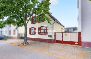 Einfamilienhaus kaufen in 68753 Waghäusel, Vermietetes Einfamilienhaus in gewachsener Wohnlage – solide Basis mit Gestaltungspotenzial
