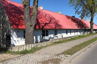 Haus kaufen in Dorfstraße, 16306 Zichow, Handwerkerobjekt mit üppigem Platzangebot in separaten Wohneinheiten in Zichow (UM)