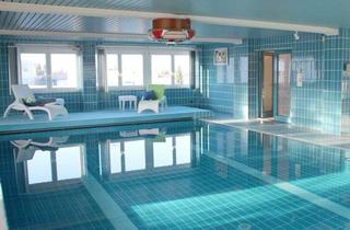 Immobilie mieten in 82054 Sauerlach, 200 qm Wohnung südl. von München mit Pool, Kamin, Dachgarten, Wintergarten und Doppelgarage