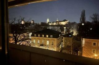 Wohnung mieten in Pirckheimerstraße 11, 90408 Nürnberg, Stadtwohnung mit Burgblick: Vier Zimmer in zentraler Lage