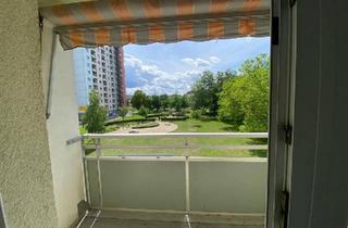 Wohnung kaufen in 01796 Pirna, Pirna - Vermietete 3-Raum-ETW · 6,4% Rendite, Potenzial ~7,5% · Pirna-Son