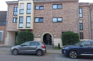 Wohnung kaufen in 47918 Tönisvorst, Tönisvorst - Schöne 2-Zimmer-Dachgeschosswohnung mit Stellplatz provisionsfrei