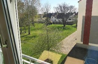 Wohnung kaufen in 06369 Großbadegast, Südliches Anhalt - Vermietete 3 Zimmer Eigentumswohnung
