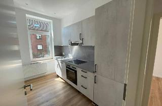Wohnung kaufen in 26384 Wilhelmshaven, Wilhelmshaven - Kernsanierte 2-Zimmer-Wohnung