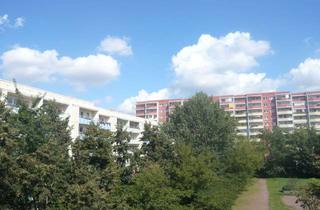 Wohnung kaufen in Kurze Straße, 10315 Friedrichsfelde, Helle 3-Zimmer-Eigentumswohnung mit großem Balkon in Berlin Friedrichsfelde