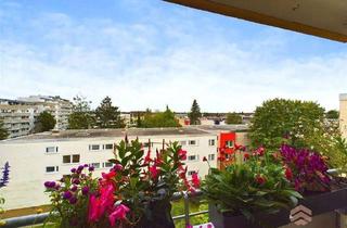 Wohnung kaufen in 82110 Germering, Wohnen über den Dächern – Dachgeschosswohnung mit Alpenblick