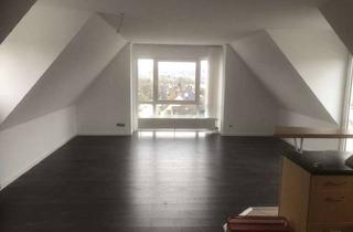 Wohnung kaufen in Schulweg 68, 42369 Ronsdorf, Wuppertal-Cronenberg: Helle 2,5-Zimmer-Wohnung mit praktischem Schnitt
