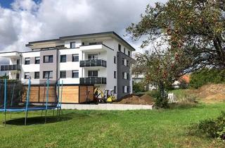 Wohnung mieten in 73084 Salach, Neuwertige 3-Zimmer-Wohnung (Baujahr 2022) mit Balkon, Garagen -und Außenstellplatz in Salach