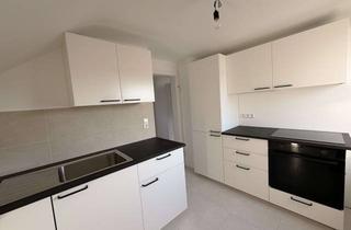 Wohnung mieten in Uhlandstraße, 71394 Kernen, Sanierte DG-Wohnung ab sofort verfügbar ( Uhlandstraße -, 71394 Kernen)