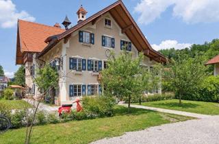 Wohnung mieten in 83313 Siegsdorf, Stilvolle 4-Zimmer-Maisonette-Wohnung in einem kernsanierten Gutshaus im Chiemgau