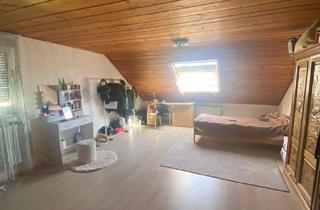 Wohnung mieten in Am Geißsteg 12, 91413 Neustadt, Dachgeschoßwohnung mit Wohnküche