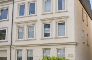 Wohnung mieten in 23566 St. Gertrud, Helle Dachgeschosswohnung in St. Gertrud: Dreizimmer-Wohnung mit Balkon