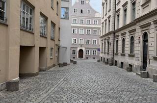 Garagen kaufen in Hinterer Perlachberg 1b, 86150 Innenstadt, Stellplatz in der beliebtesten Tiefgarage Augsburgs!