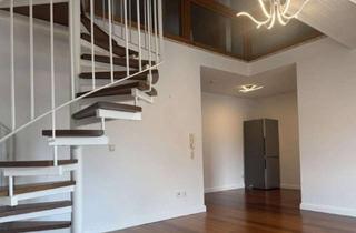 Wohnung kaufen in 60313 Innenstadt, Stilvolle Maisonette-Dachgeschosswohnung - vermietet, Tiefgaragenstellplatz