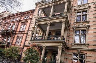 Wohnung kaufen in 65185 Wiesbaden, Luxus-Maisonette im kernsanierten Altbau mit Dachterrasse – Wiesbaden-Mitte