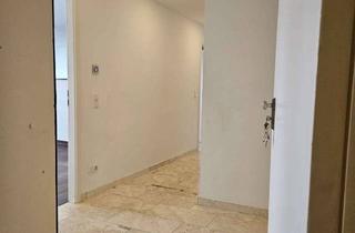 Wohnung kaufen in Friedrich-Ebert-Straße 13, 71067 Sindelfingen, Geschmackvolle, modernisierte 4-Zimmer-Wohnung mit geh. Innenausstattung mit EBK in Sindelfingen