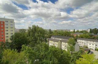 Wohnung kaufen in Rosenfelder Ring 80, 10315 Friedrichsfelde, Gute geschnittene * 2 Zimmer Wohnung * Bad * Einbauküche * aktuell vermietet