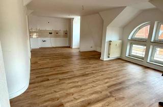 Wohnung mieten in Lommatzscher Straße, 04741 Roßwein, Frisch sanierte Familienwohnung im Zentrum von Roßwein mit Balkon