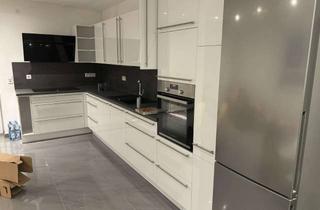 Wohnung mieten in Am Neuberg 2a, 97297 Waldbüttelbrunn, Moderne 3-Zimmer-Neubauwohnung (Baujahr 2021) mit großem Balkon und Einbauküche in Waldbüttelbrunn