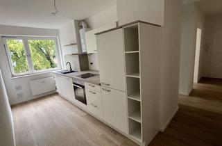 Wohnung mieten in Langweidenstraße 19, 60488 Hausen, Frankfurt-Hausen: Gepflegte & modernisierte 67m² Wohnung mit Loggia und Grünblick