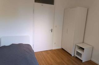 WG-Zimmer mieten in 90409 Maxfeld, Möbliertes WG-Zimmer am Stadtpark | 430 € warm | 23.07.–31.08.